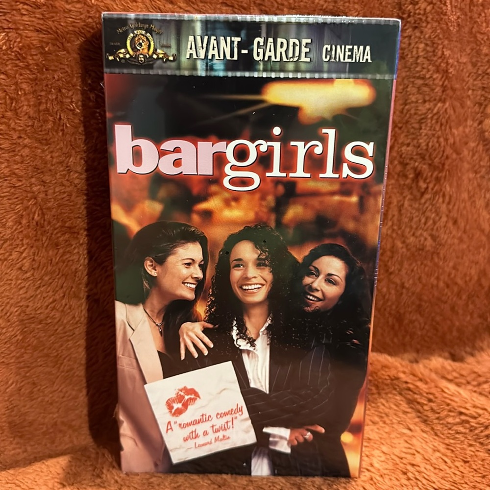Bar Girls ( VHS)